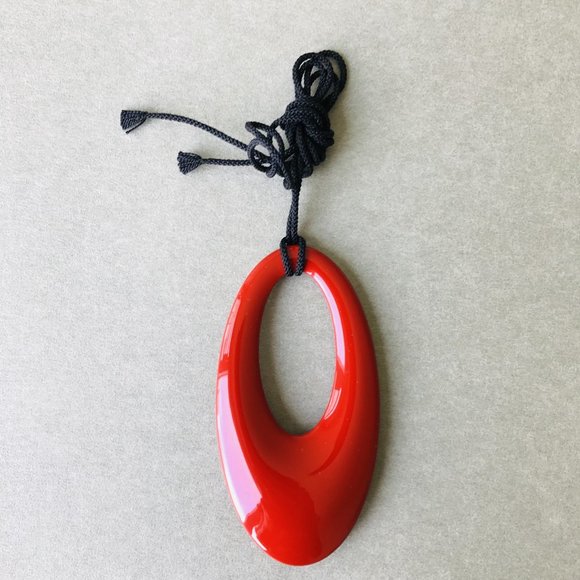 Wajima nuri Red Drop Pendant necklace 3.1" Artisan Handcrafted in Japan - Picture 6 of 6